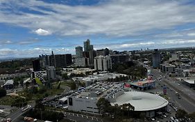 Southbank 1Bed Apt On 20F With Great View,Gym,Pool